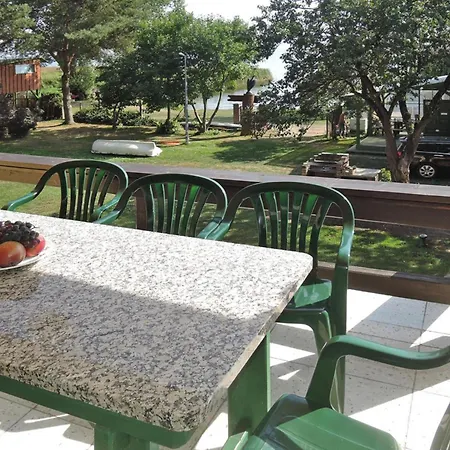 Apartman In With Private Beach, Cleaning Included *